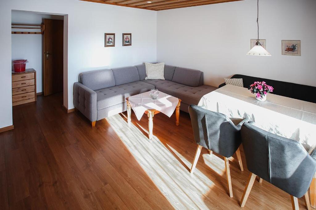 Appartements Ferienwohnungen Alpenblick Файстенау Екстериор снимка